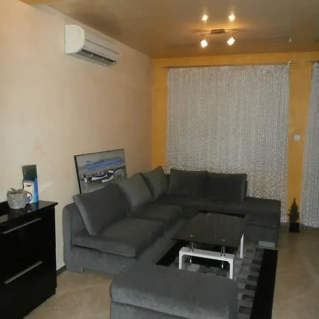 Apartment Art Kiril And Metodi Square Burgas City
